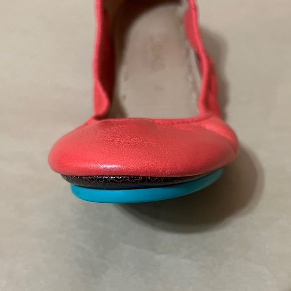 Tieks by Gavrieli | Poppy Red Leather Ballet Flats Foldable Shoes Size 6 - Picture 8 of 15